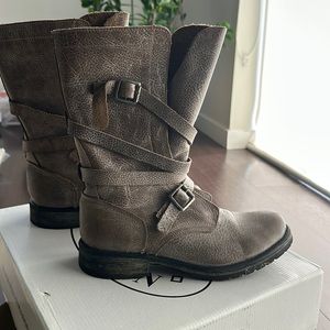 Steve Madden Gray Combat Boot